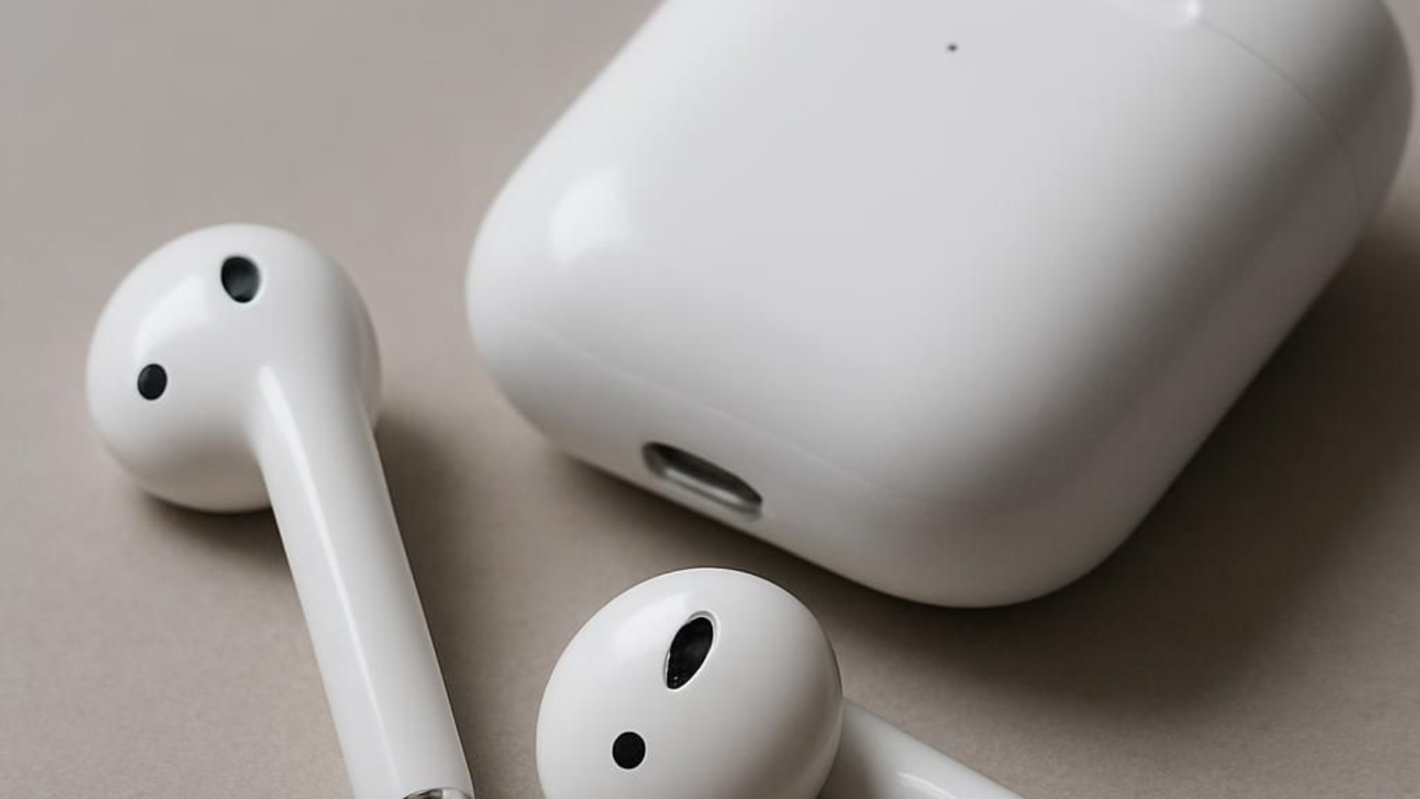 AirPods (2. generacji) &ndash; słuchawki bezprzewodowe